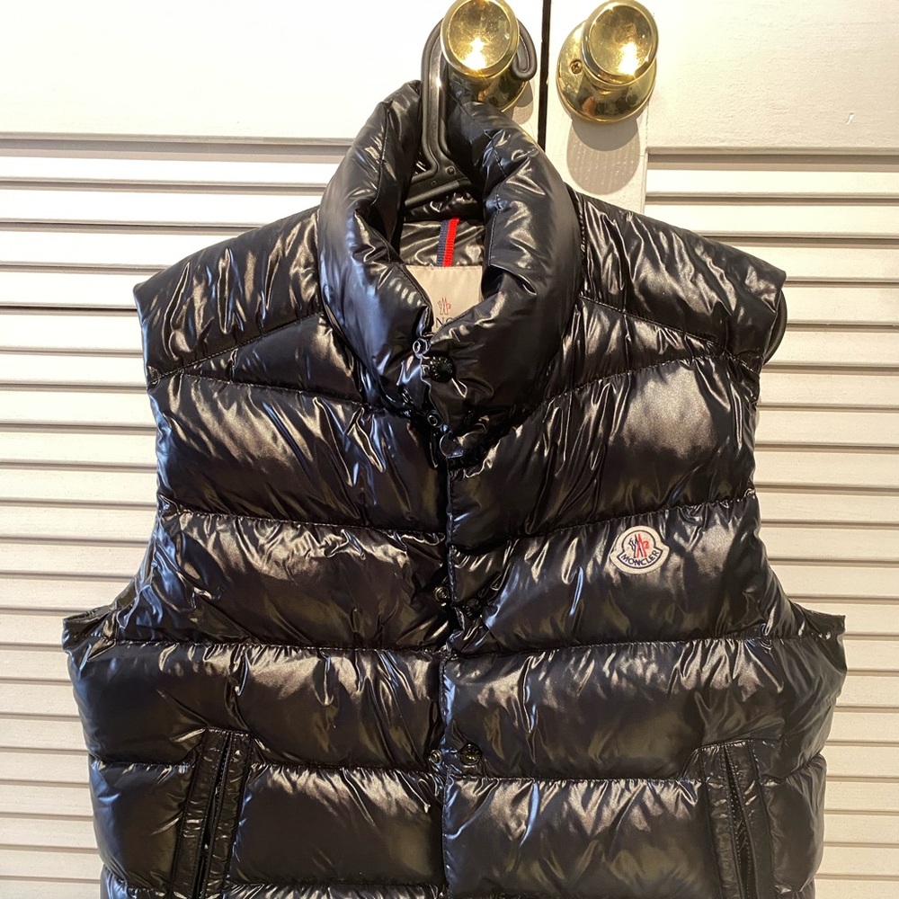 Moncler vest size 1
